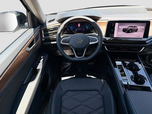 New 2026 Volkswagen Atlas SE FWD image 16