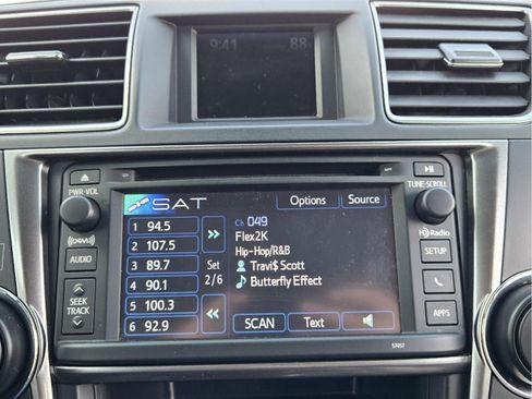 Used 2013 Toyota Highlander Limited FWD image 16