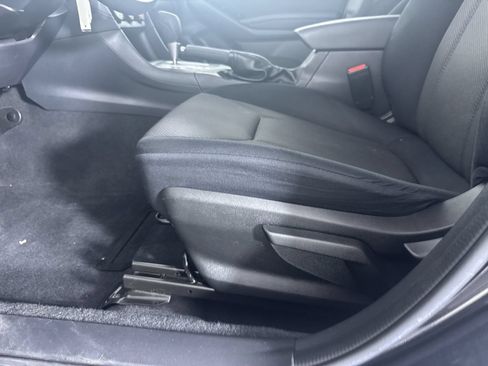 Used 2019 Subaru Crosstrek 2.0i w/ Eyesight System AWD/4WD image 13