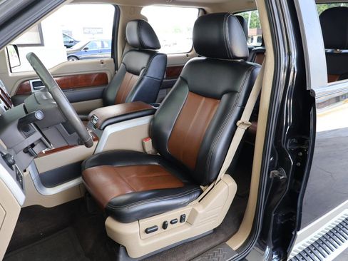 Used 2010 Ford F150 Lariat image 14