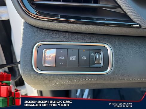 New 2025 Buick Enclave Sport Touring w/ Super Cruise Package image 24