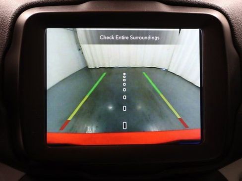 Used 2022 Jeep Renegade Latitude image 22