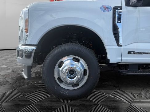 New 2026 Ford F350 XL w/ XL Chrome Package AWD/4WD image 14