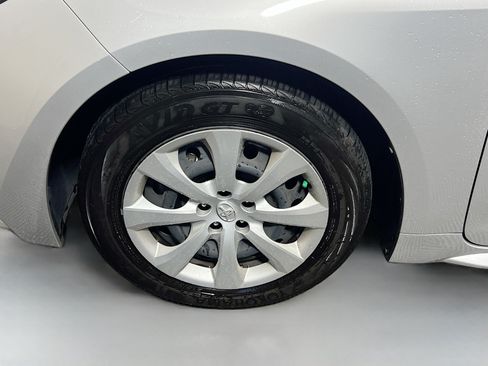 Used 2023 Toyota Corolla LE FWD image 13