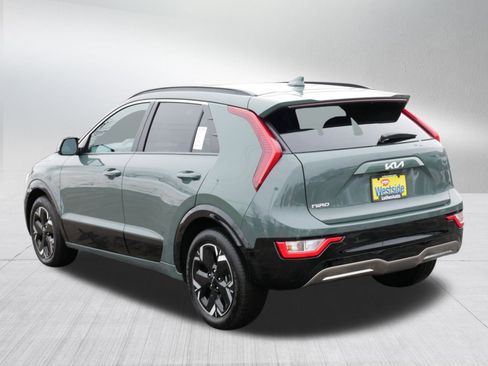 Used 2025 Kia Niro Wind w/ Wind Preserve Package image 5