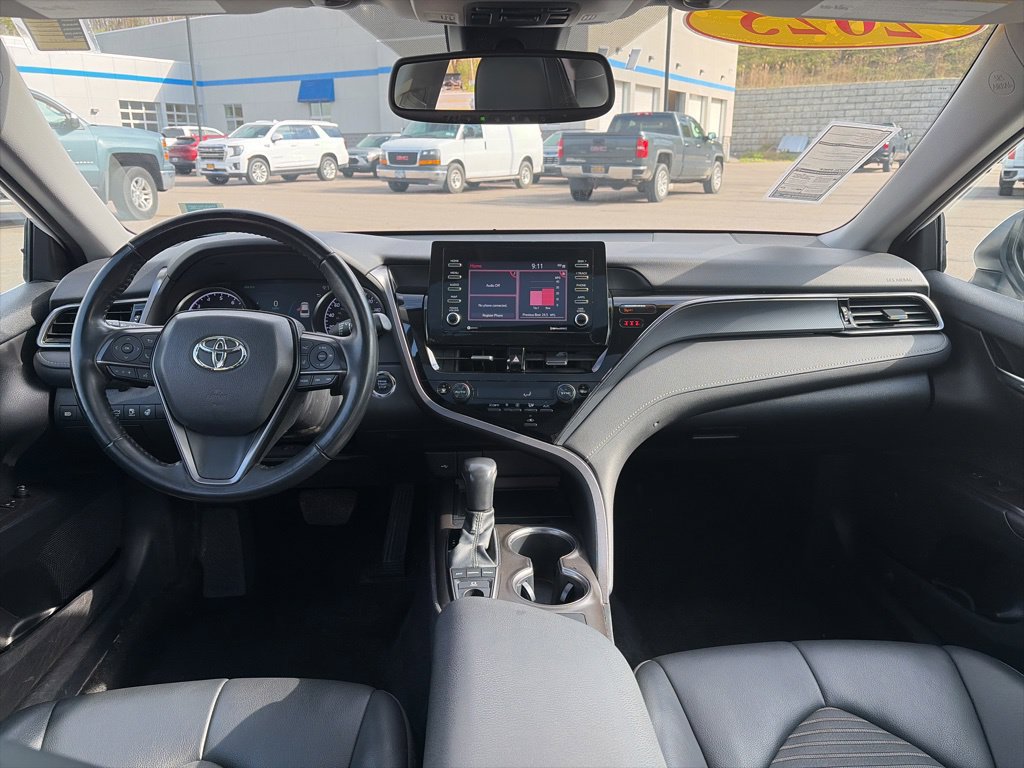 Used 2023 Toyota Camry SE w/ Cold Weather Package AWD/4WD image 16