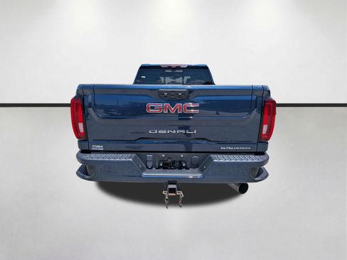 Used 2023 GMC Sierra 3500 Denali w/ Denali Ultimate Package AWD/4WD image 5