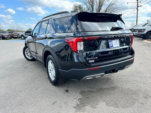 New 2026 Ford Explorer Active image 4