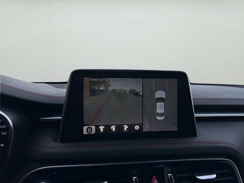 Used 2019 Genesis G70 3.3T Advanced w/ Sport Package image 22