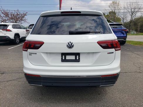 Used 2020 Volkswagen Tiguan SEL AWD/4WD image 4