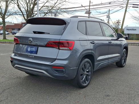 Certified 2022 Volkswagen Taos S image 6