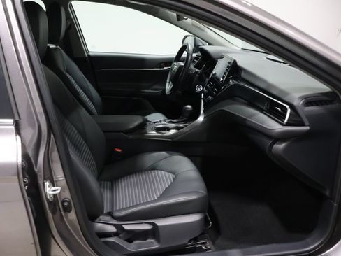 Used 2023 Toyota Camry SE image 22