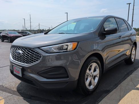 Used 2023 Ford Edge SE AWD/4WD image 4
