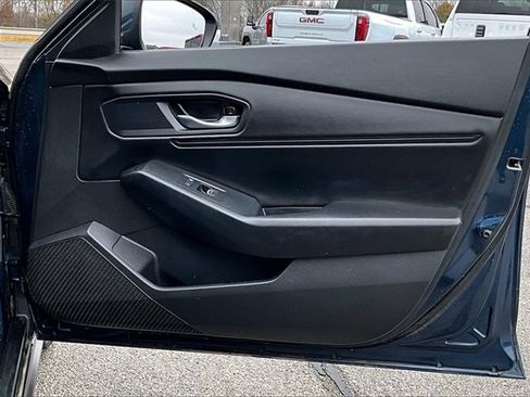 Used 2024 Honda Accord EX image 28