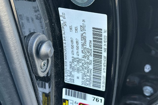 Used 2023 Toyota Tacoma TRD Sport w/ TRD Premium Sport Package AWD/4WD image 34