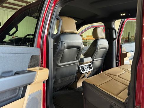 Used 2025 Ford F250 Lariat w/ Chrome Package AWD/4WD image 37