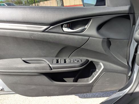 Used 2019 Honda Civic LX image 10