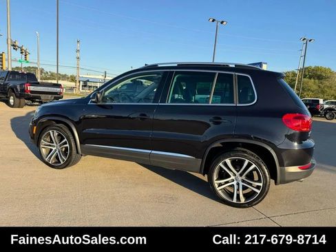Used 2017 Volkswagen Tiguan SEL image 12