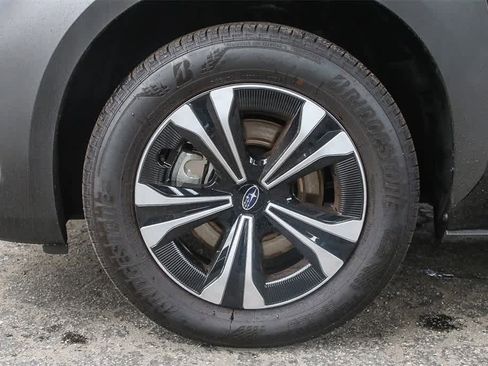 Used 2025 Subaru Solterra Premium image 11