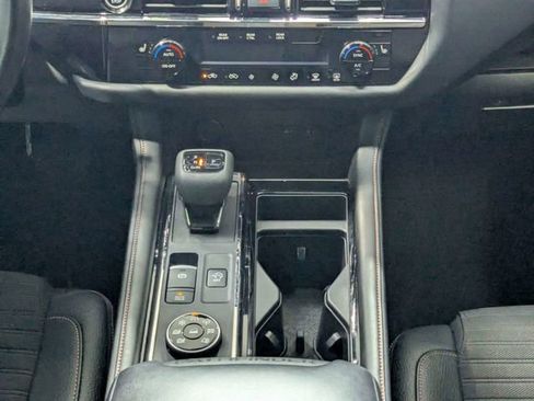 Used 2024 Nissan Pathfinder Rock Creek image 14