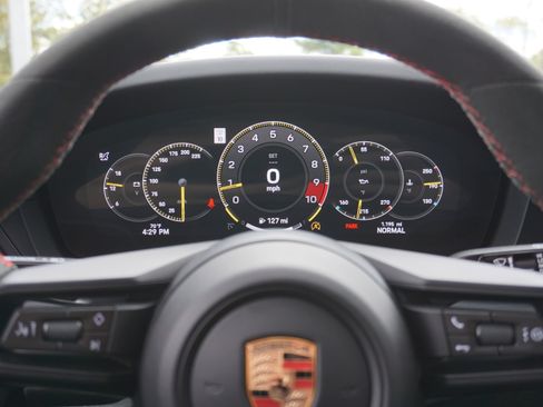 Certified 2025 Porsche 911 GT3 RWD image 24