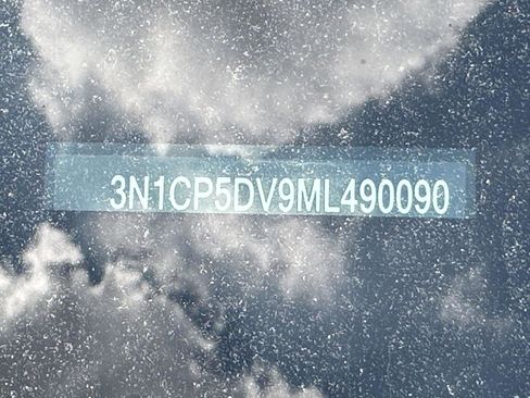 Used 2021 Nissan Kicks SR w/ Interior Electronics Package image 15