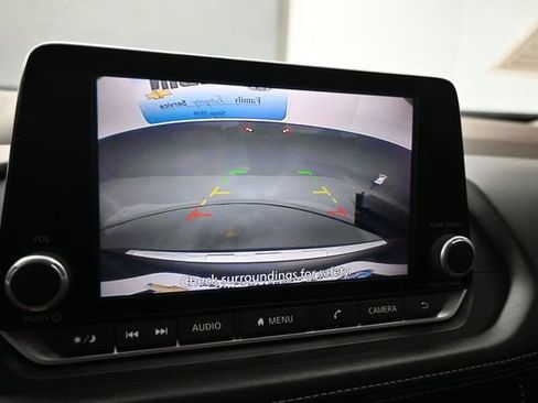 Used 2023 Nissan Rogue SV FWD image 15