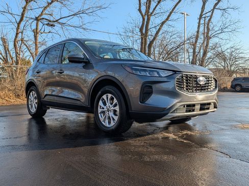 Used 2023 Ford Escape Active w/ Tech Pack #2 AWD/4WD image 18