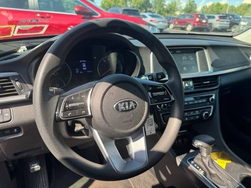 Used 2020 Kia Optima LX FWD image 17