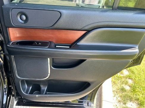 Used 2020 Lincoln Navigator Reserve RWD image 54
