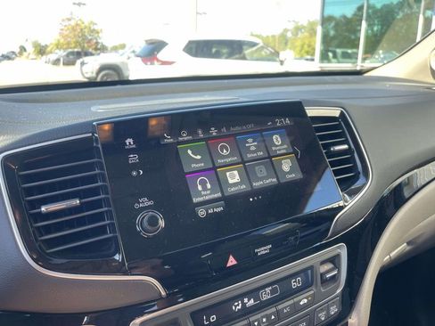 Used 2022 Honda Pilot Touring image 29