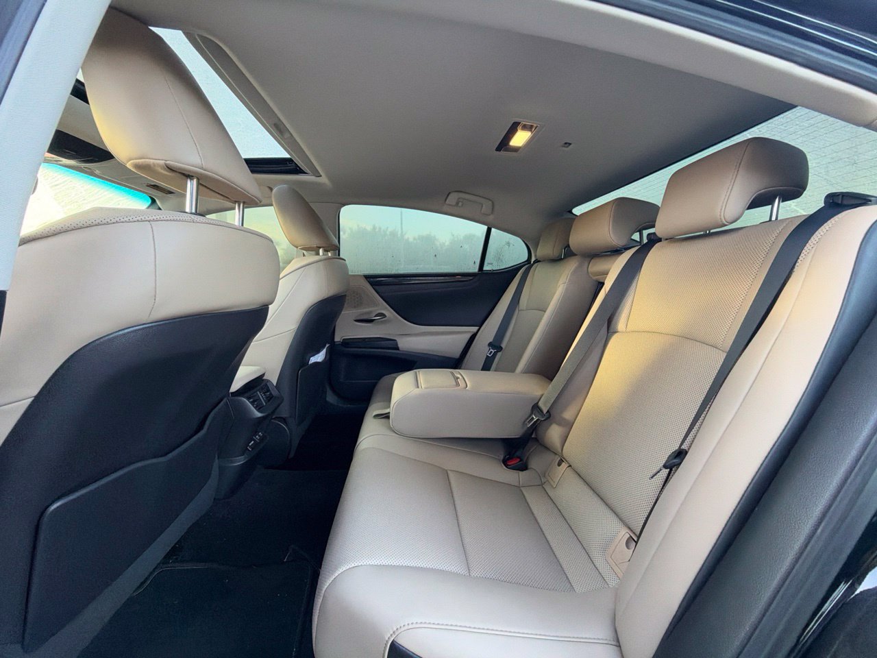 Used 2021 Lexus ES 350 w/ Accessory Package 2 FWD image 7