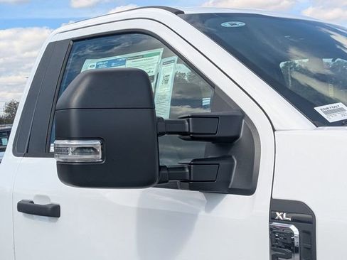 New 2026 Ford F250 XL w/ XL Chrome Package image 12