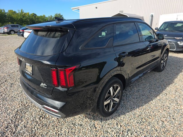 Certified 2023 Kia Sorento S FWD image 6