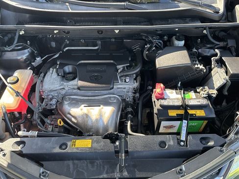 Used 2013 Toyota RAV4 XLE FWD image 39
