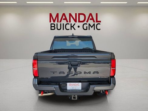 Used 2025 Toyota Tacoma TRD Sport image 7