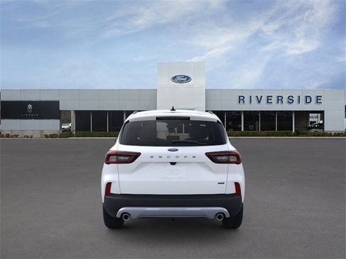 New 2023 Ford Escape SE image 5