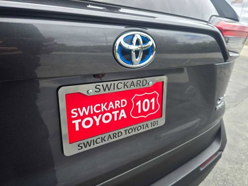 Used 2022 Toyota RAV4 XLE w/ Convenience Package AWD/4WD image 13