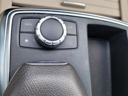 Used 2013 Mercedes-Benz ML 350 4MATIC image 19