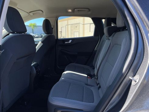 Used 2020 Ford Escape SE FWD image 19