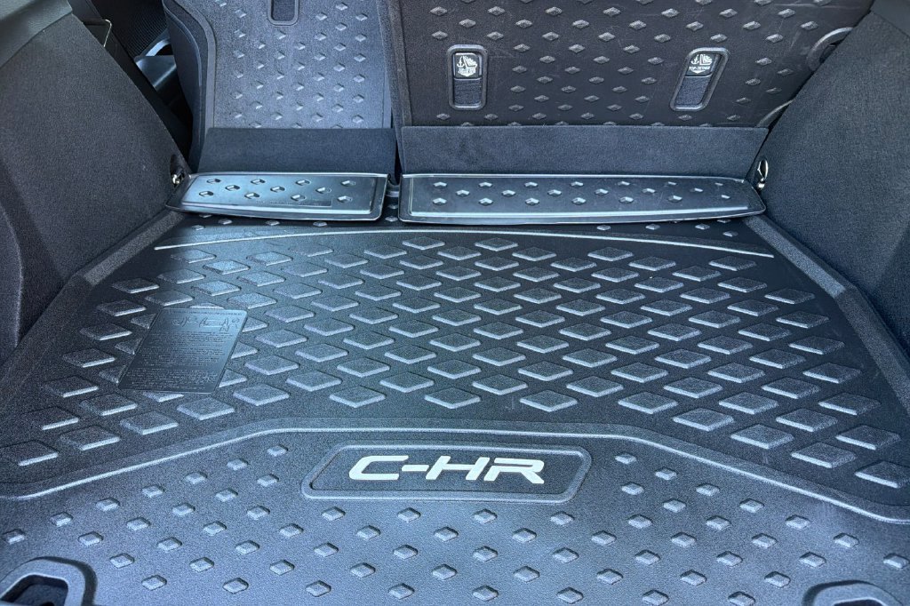 Used 2022 Toyota C-HR Nightshade FWD image 12
