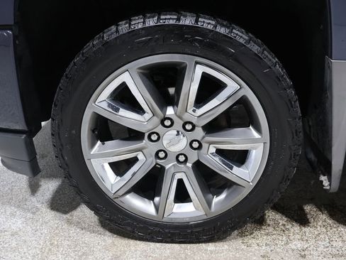 Used 2018 Chevrolet Silverado 1500 LTZ Z71 w/ Centennial Edition image 10