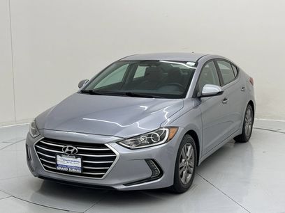 Used 2017 Hyundai Elantra SE w/ SE A/T Tech Package 03