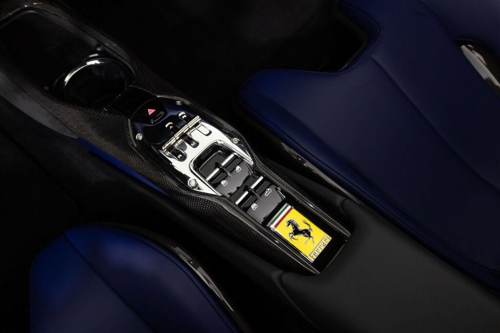 Used 2024 Ferrari 296 GTS RWD image 40