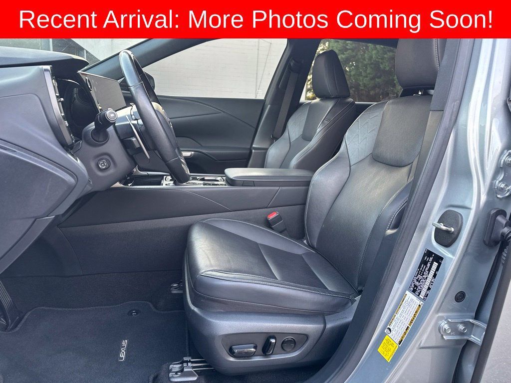 Used 2023 Lexus RX 350 Premium Plus w/ Accessory Package (Z1) FWD image 6