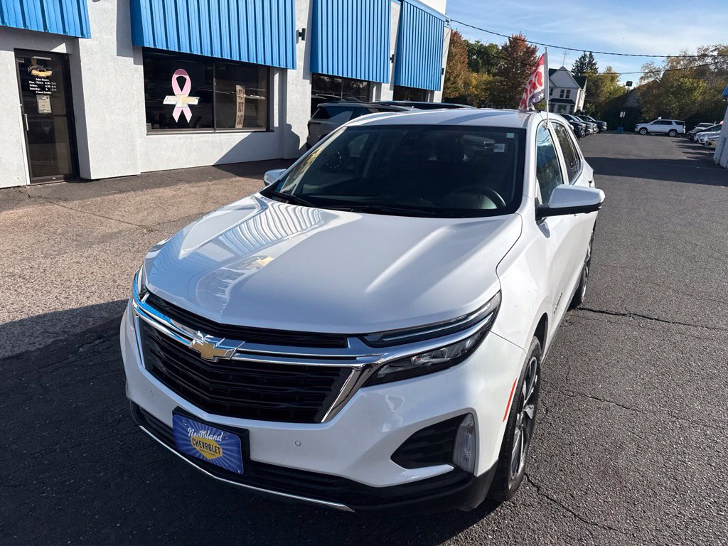 Used 2022 Chevrolet Equinox LT AWD/4WD image 3