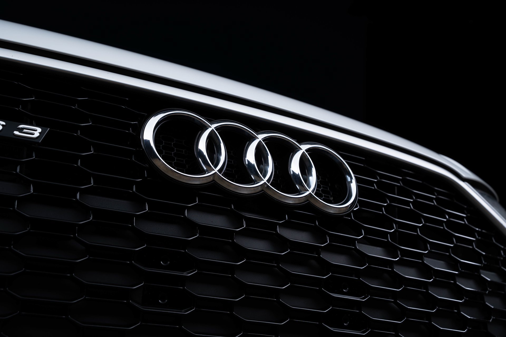 Used 2018 Audi RS 3 AWD/4WD image 30