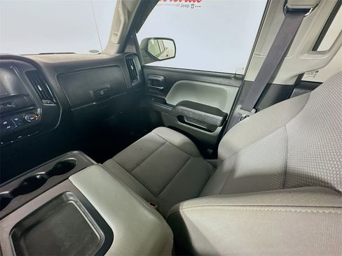 Used 2017 Chevrolet Silverado 1500 Custom w/ Custom Convenience Package image 11