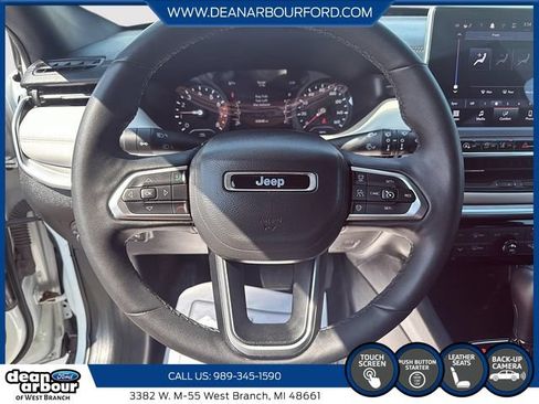 Used 2025 Jeep Compass Limited AWD/4WD image 12