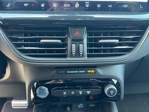 Used 2023 Ford Escape ST-Line w/ Tech Pack #1 AWD/4WD image 29